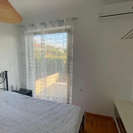 F R Apartment Metamorfosi (Sithonia)
