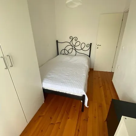 F R * Metamorfosi (Sithonia)